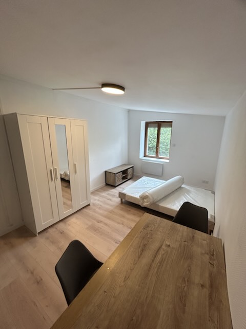 Studio 8 – studio meublé à Bazeilles – photo 2