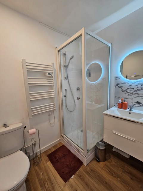 Studio 9 – grand studio meublé à Bazeilles – photo 2