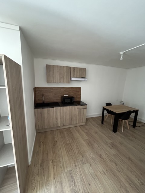 Studio 9 – grand studio meublé à Bazeilles – photo 6